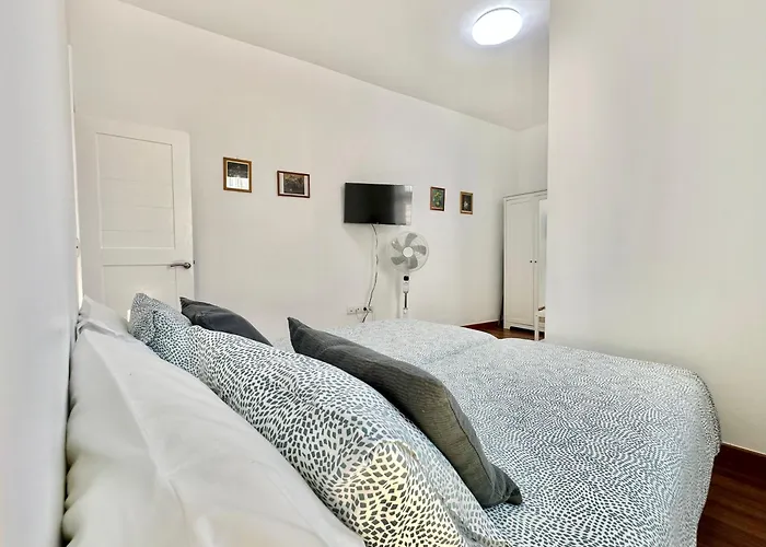 La Hoya Downtown 아파트 *