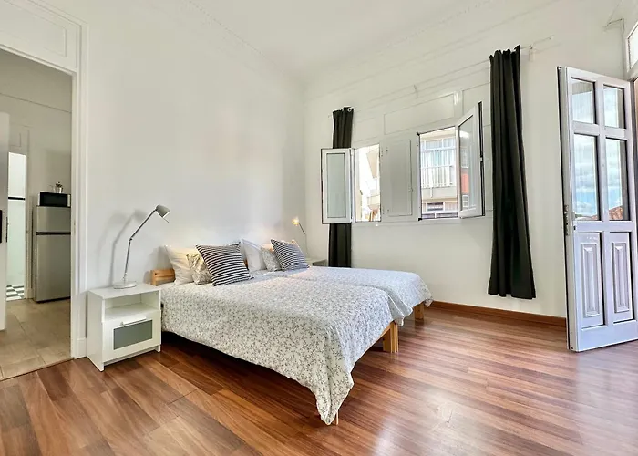 La Hoya Downtown 아파트 *